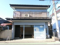 外観:木造2階建て1階部分