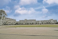 周辺環境:高階小学校（550ｍ）