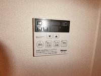 発電・温水設備:給湯機リモコン