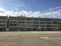 周辺環境:寺尾中学校