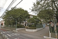 周辺環境:高階中学校