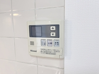 発電・温水設備:給湯器リモコン