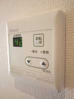 発電・温水設備:給湯器リモコン