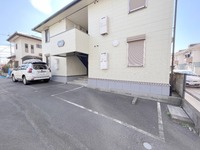 駐車場:敷地内駐車場