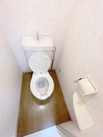トイレ:トイレ
