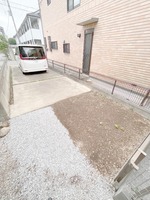 駐車場:駐車場