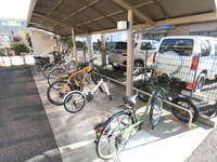 駐車場:駐輪場