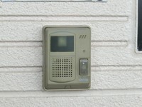 防犯設備:TVモニター付きインターホン