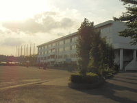 周辺環境:高階西中学校（1030ｍ）