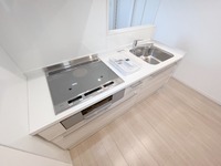 キッチン:IH3口コンロ