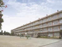 周辺環境:川越市立福原中学校