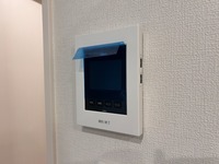 防犯設備:モニター付きインターホン