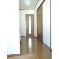 その他内観写真:廊下（同仕様）