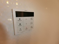 発電・温水設備:給湯器リモコン