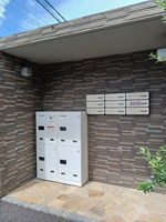エントランス:集合ポスト・宅配ボックス