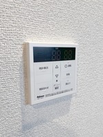 発電・温水設備:給湯器リモコン