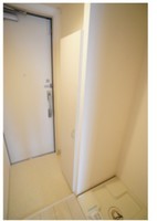 玄関:玄関・洗濯機置き場