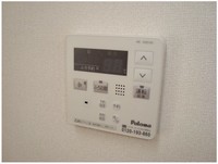 発電・温水設備:給湯器リモコン