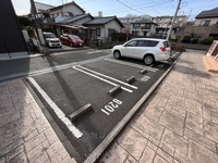 駐車場:駐車場