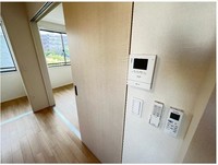 防犯設備:モニター付きインターホン