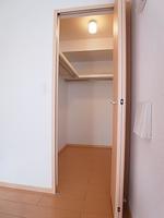 収納:ウォークインクローゼット