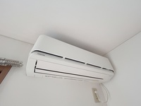 冷暖房・空調設備:エアコン