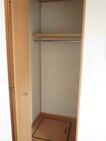 収納:洋室収納