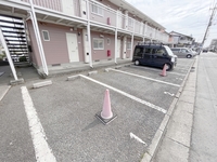 駐車場:敷地内駐車場