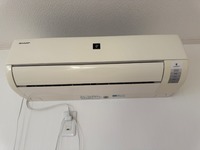 冷暖房・空調設備:２階８帖洋室