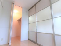 寝室:洋室（反転）