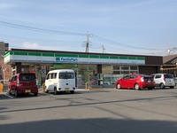 周辺環境:ファミリーマート川越南大塚店