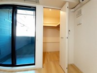 収納:ウォークインクローゼット