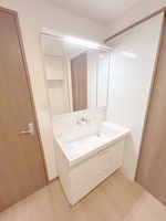 洗面室:洗面化粧台（反転）