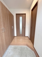 玄関:玄関（反転）