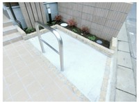 その他現地写真:バイク置き場