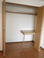 収納:洋室収納