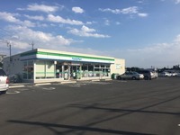 周辺環境:ファミリーマート川越牛子店