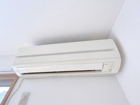 冷暖房・空調設備:エアコン