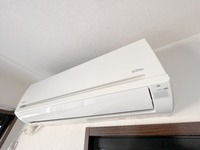 冷暖房・空調設備:エアコン