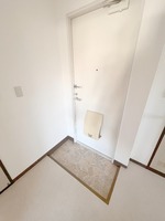 玄関:玄関（反転）
