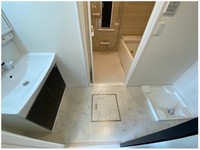 洗面室:洗面化粧台・洗濯機置き場