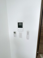 防犯設備:モニター付きインターホン（同等仕様）