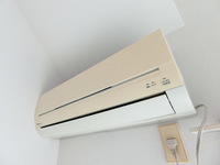 冷暖房・空調設備:エアコン