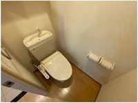 トイレ:トイレ