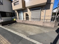 駐車場:駐車場
