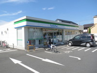 周辺環境:ファミリーマート川越寺尾店