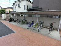 駐車場:駐輪場