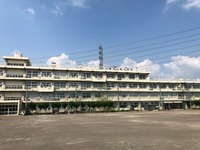 周辺環境:泉小学校